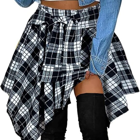 Women's Plaid Black High Waisted Knot Front Asymmetrical Hem Mini Skater Skirt - Picture 4 of 4